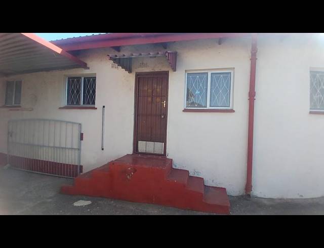 2 BEDROOM HOUSE FOR SALE IN MOORTON